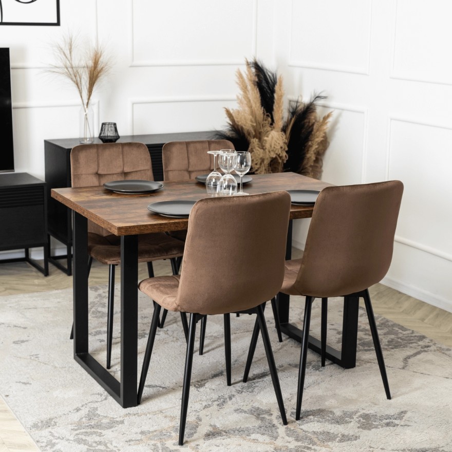 Krzesło tapicerowane PIK na czarnych nóżkach