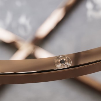 Okrągły stolik kawowy CIRI-X ze szklanym blatem i miedzianą podstawą