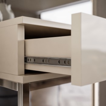 Konsola BLANCO GLAMOUR KASZMIR na chromowanym stelażu