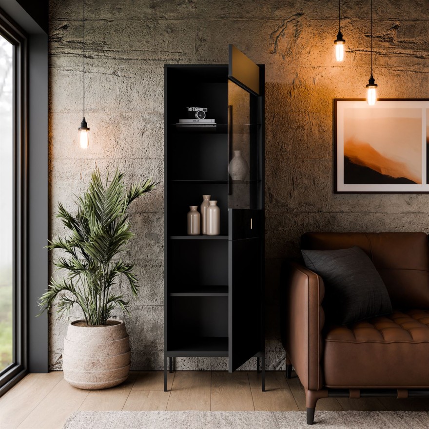 Witryna MIDNIGHT z przeszklonym frontem na stelażu