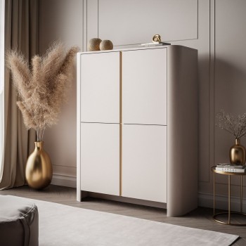 Czterodrzwiowa komoda...