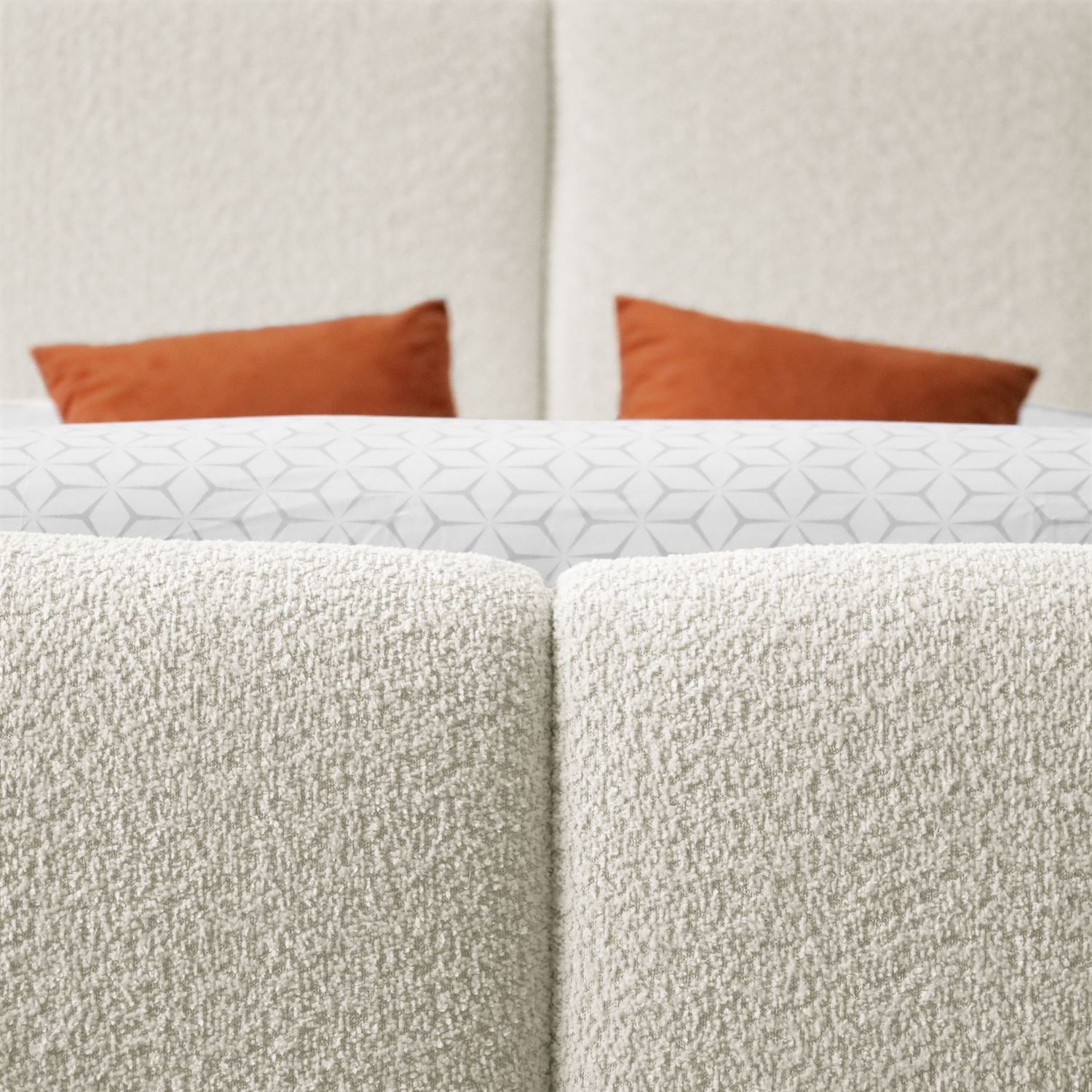 Łóżko tapicerowane ELENA z pojemnikiem na pościel