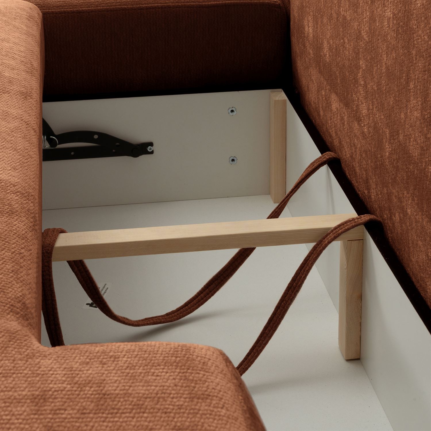 Narożnik GOYA z funkcją spania i pojemnikiem na pościel