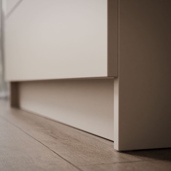 Szafa uchylna AUREL KASZMIR 2D2S z szufladami