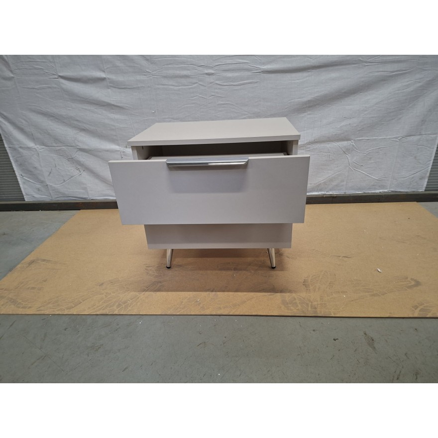 OUTLET Szafka nocna LINA KASZMIR 2S na skośnych nóżkach LED