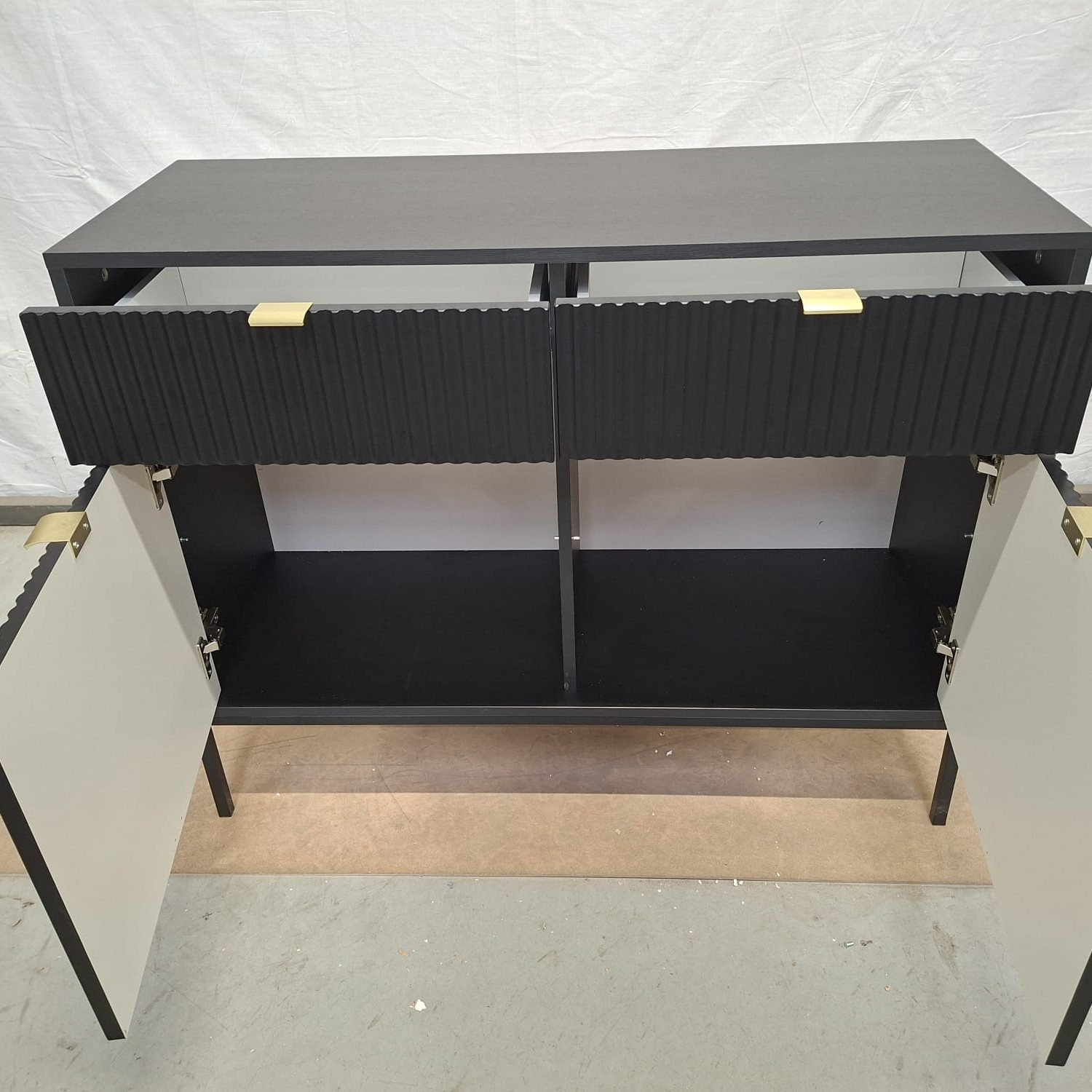 OUTLET Komoda CORTADO KSZ104 z szufladami