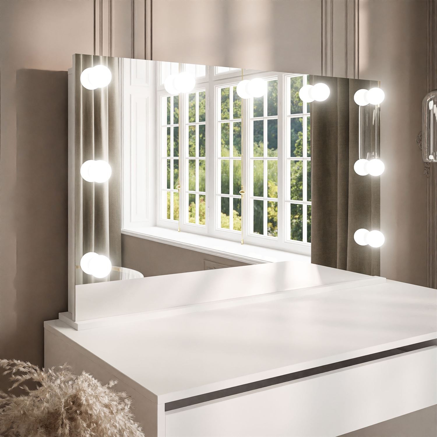 Lustro z oświetleniem MADA ELITE LED