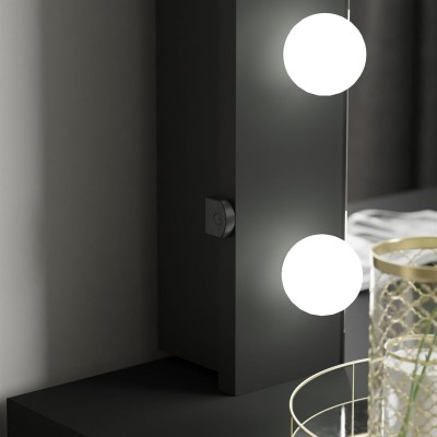 Lustro z oświetleniem ESCADO