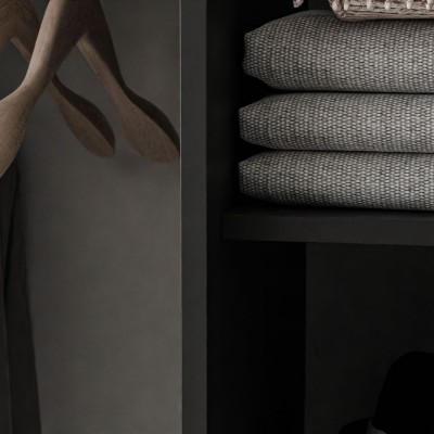 Szafa przesuwna LINA 194/244 cm czarny połysk