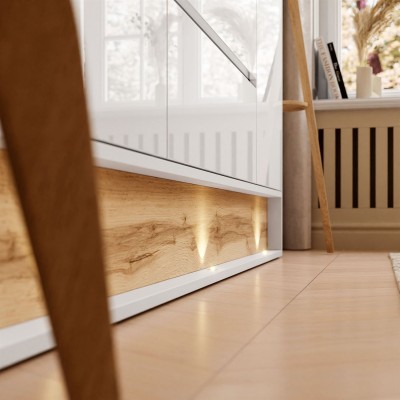 Komoda z szufladami VILIA z wstawką dąb wotan Komoda z szufladami VILIA z wstawką dąb wotan